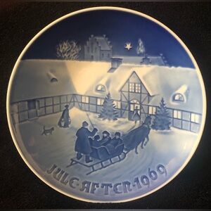 1969 Bing & Grondahl B&G Arrival Of Christmas Guests Jule After Christmas Plate